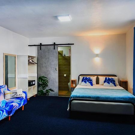 C-View Apartments Flic en Flac Экстерьер фото