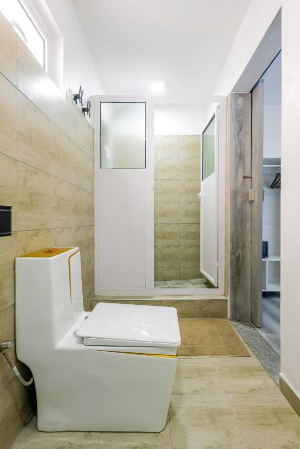 C-View Apartments Flic en Flac Экстерьер фото